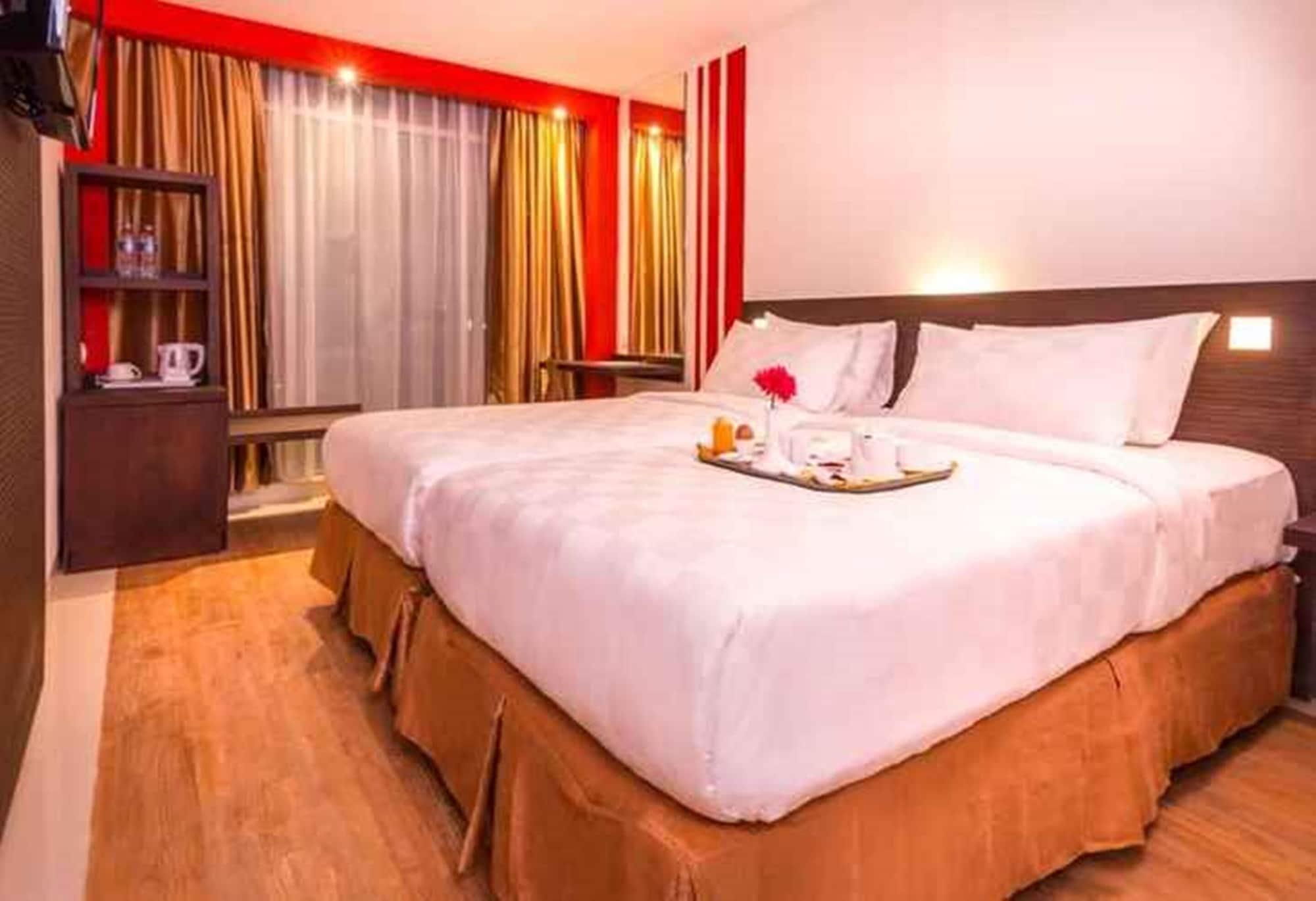 Redstar Hotel Cakarta Dış mekan fotoğraf