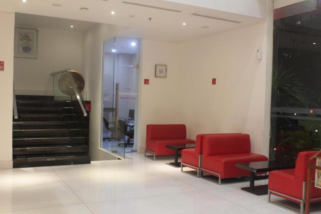 Redstar Hotel Cakarta Dış mekan fotoğraf