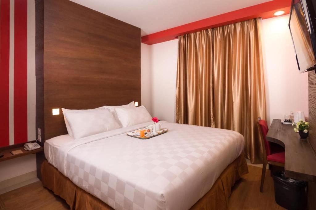Redstar Hotel Cakarta Dış mekan fotoğraf