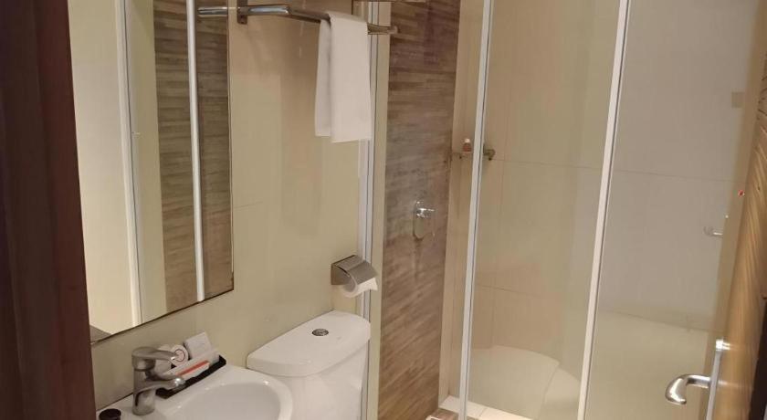 Redstar Hotel Cakarta Dış mekan fotoğraf