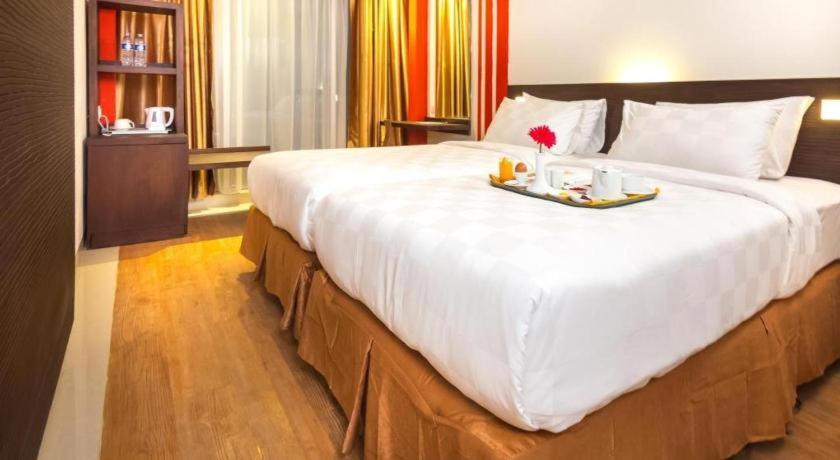 Redstar Hotel Cakarta Dış mekan fotoğraf