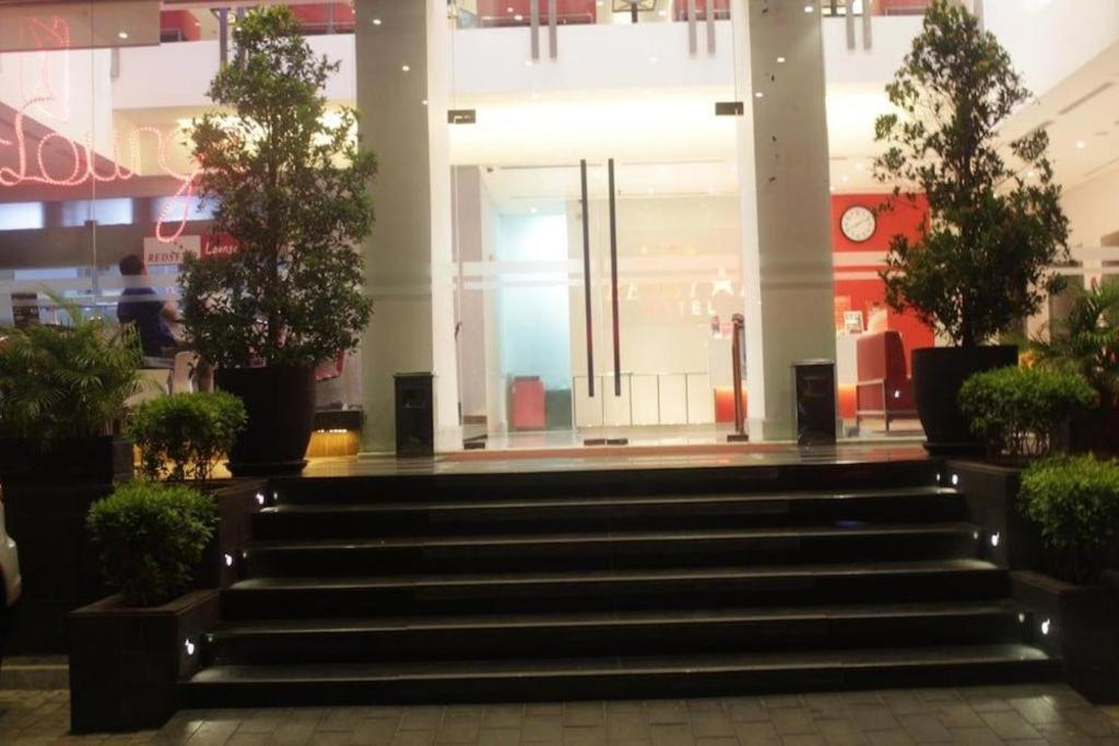 Redstar Hotel Cakarta Dış mekan fotoğraf